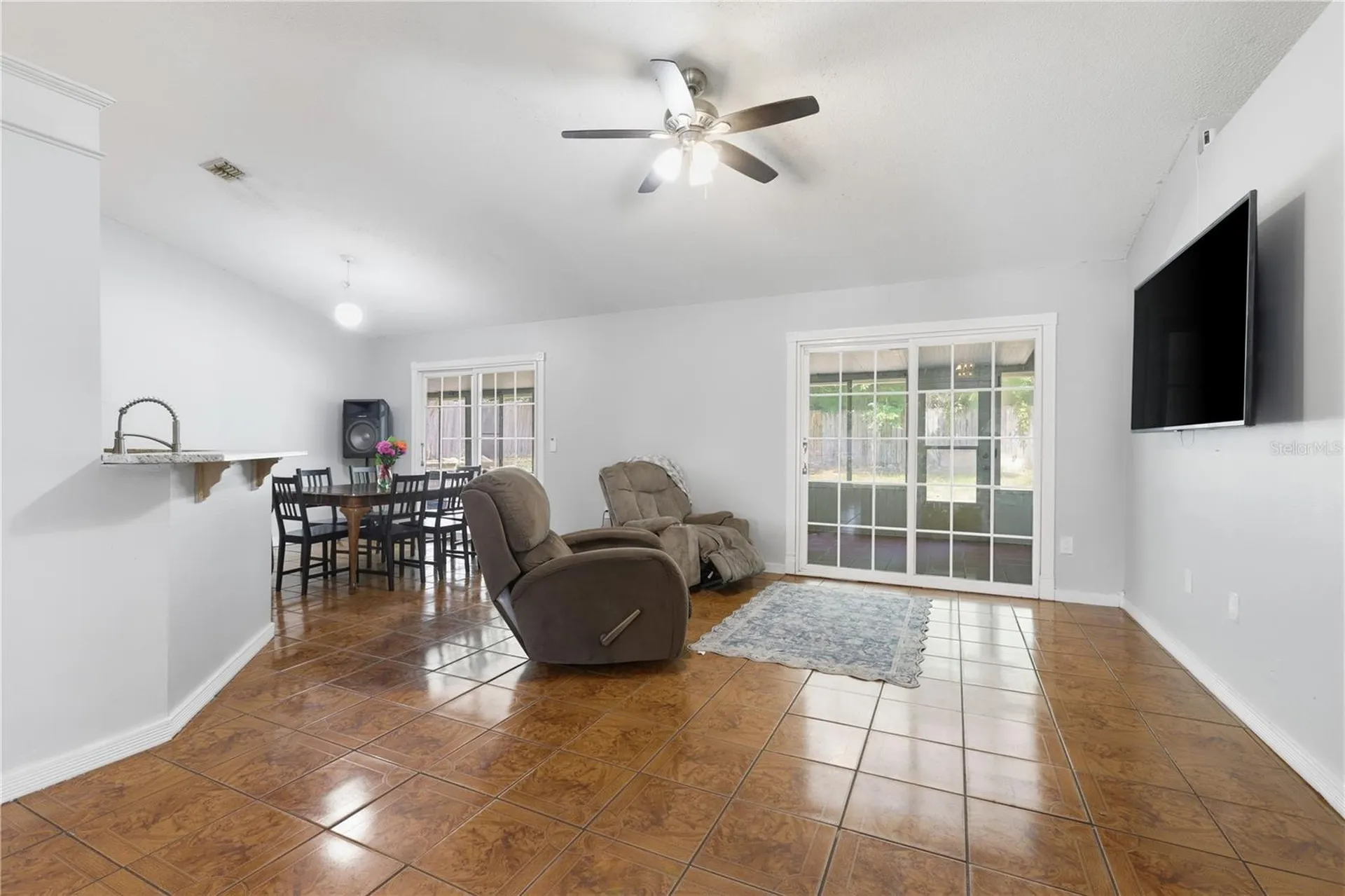 725 W 9th Street Deltona FL 32725