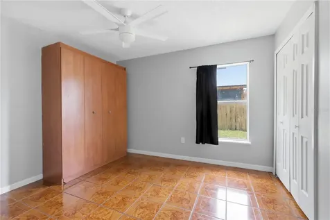 725 W 9th Street Deltona FL 32725