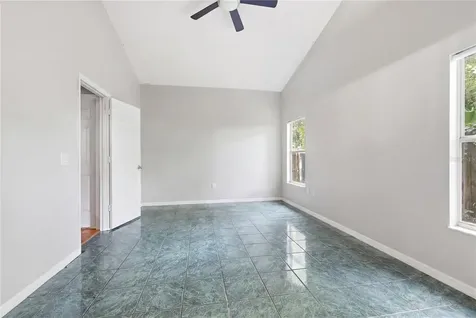 725 W 9th Street Deltona FL 32725