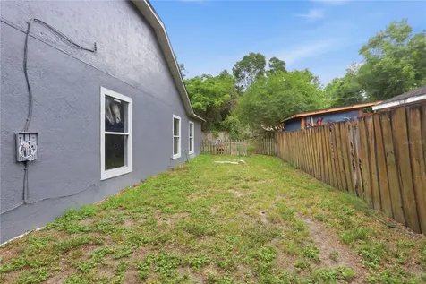 725 W 9th Street Deltona FL 32725