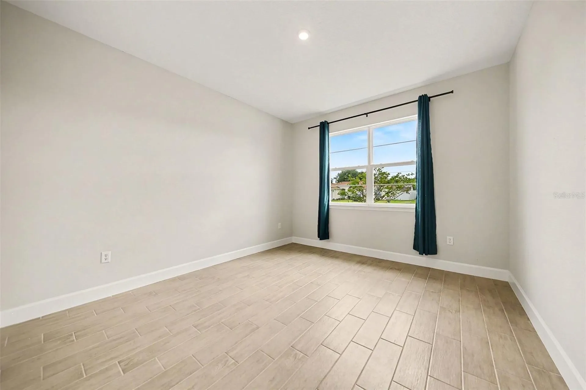 12 Lansing Lane Palm Coast FL 32137