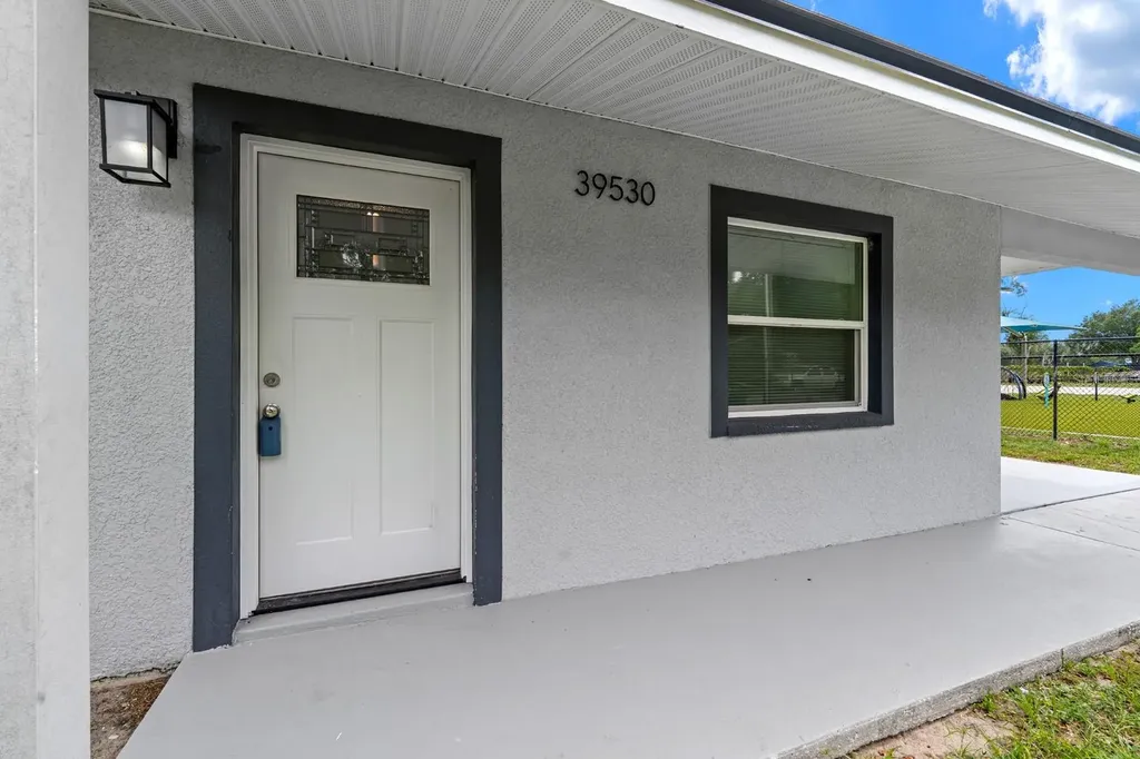 39530 Lincoln Avenue Zephyrhills FL 33542