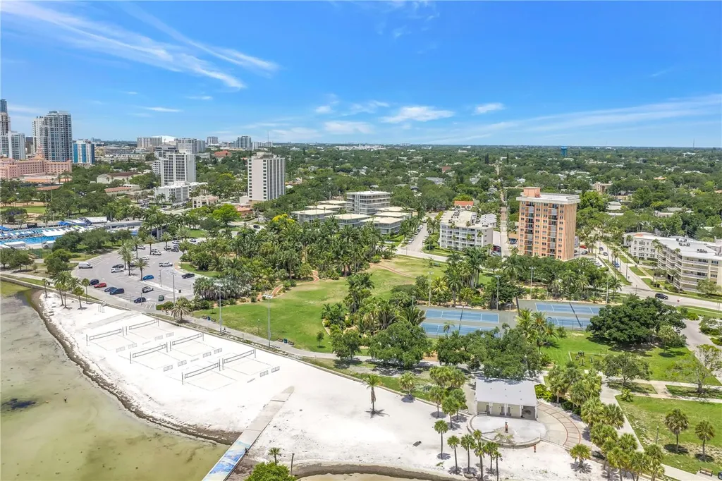 1100 N Shore Drive NE St Petersburg FL 33701