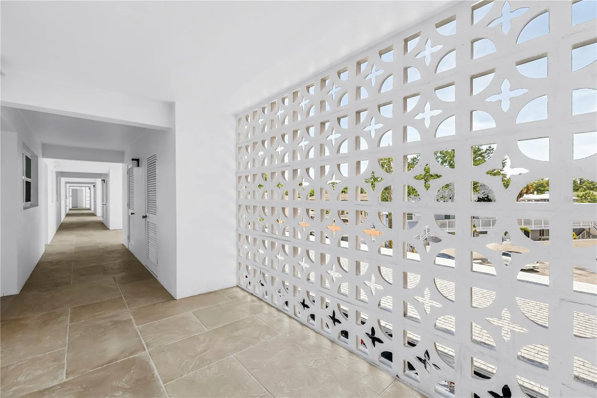 1100 N Shore Drive NE St Petersburg FL 33701