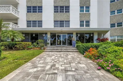 1100 N Shore Drive NE St Petersburg FL 33701