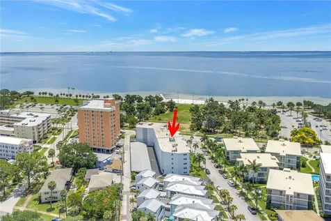 1100 N Shore Drive NE St Petersburg FL 33701