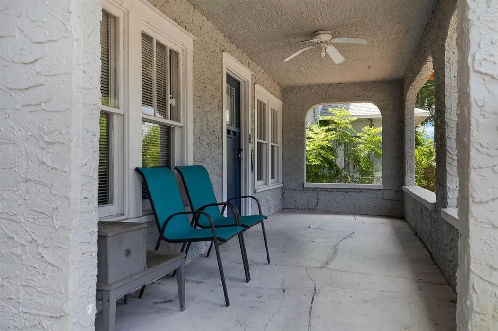 735 N Clara Avenue Deland FL 32720