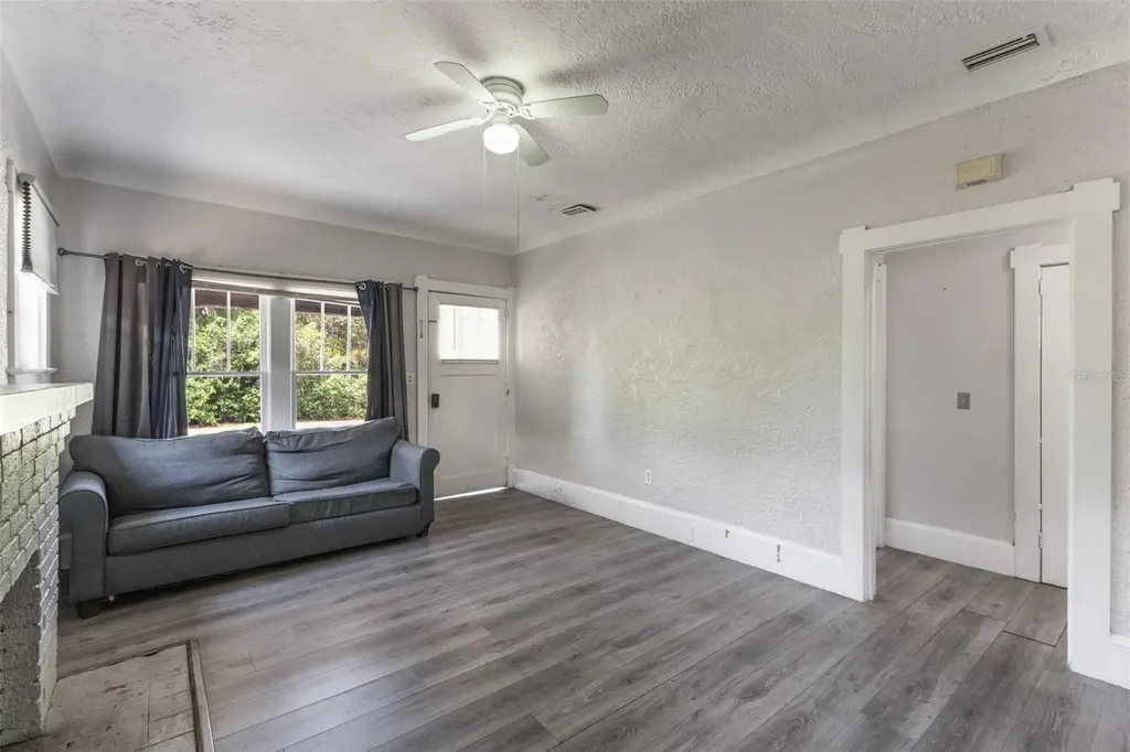 735 N Clara Avenue Deland FL 32720