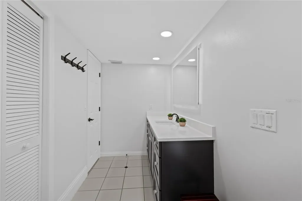 5215 Pelican Boulevard Cape Coral FL 33914
