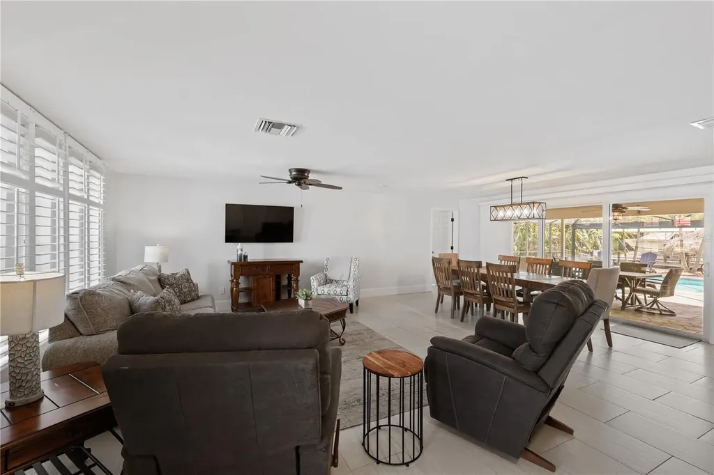 5215 Pelican Boulevard Cape Coral FL 33914