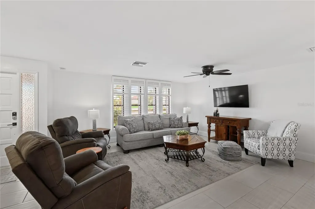 5215 Pelican Boulevard Cape Coral FL 33914