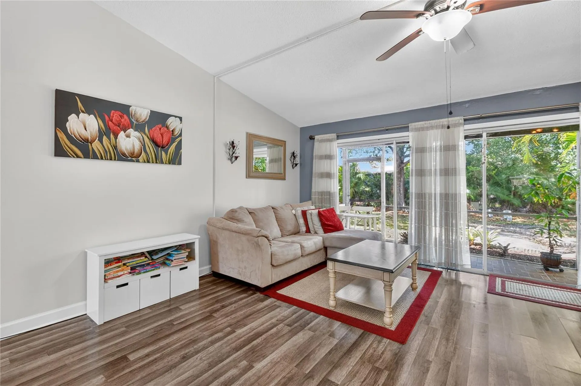 9834 87th Street Seminole FL 33777