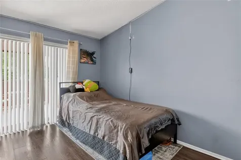 9834 87th Street Seminole FL 33777
