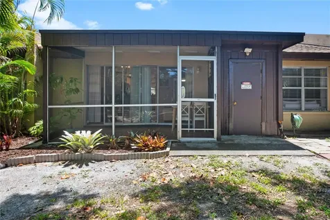 9834 87th Street Seminole FL 33777