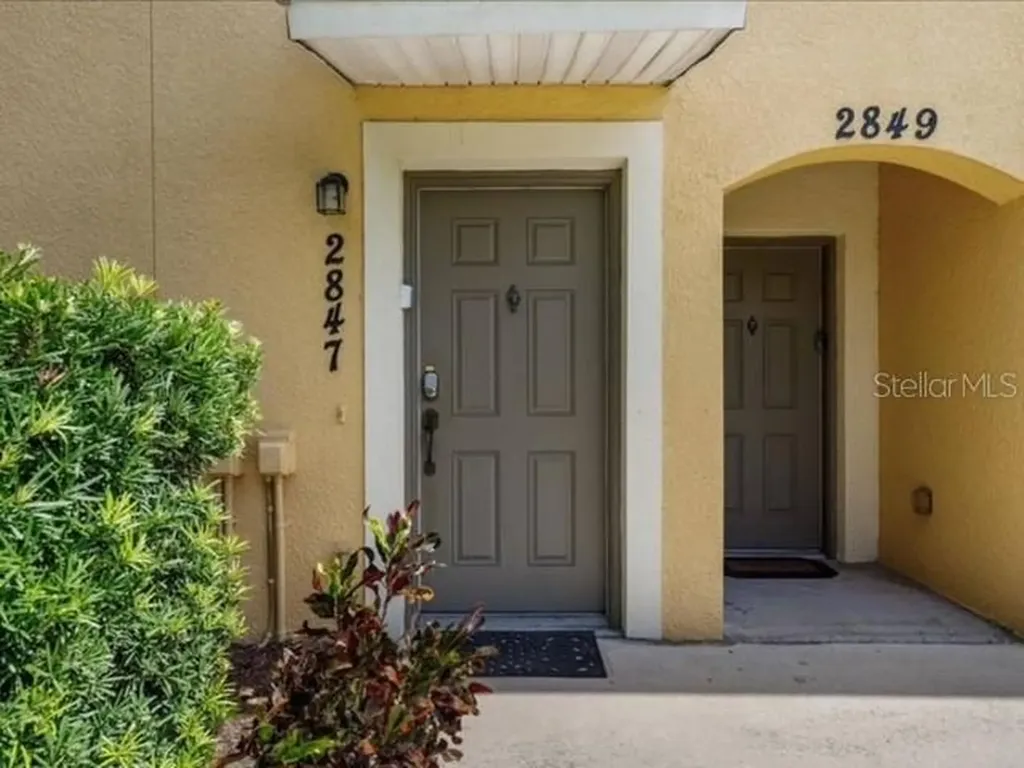 2847 Oakwater Drive Kissimmee FL 34747