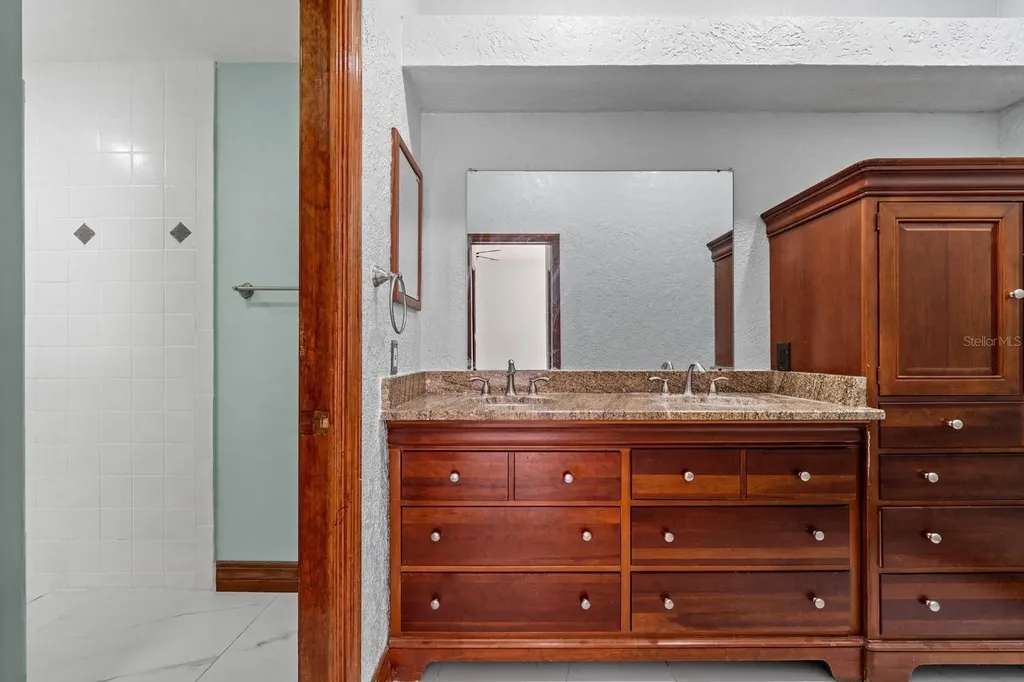 2985 La Concha Drive Clearwater FL 33762