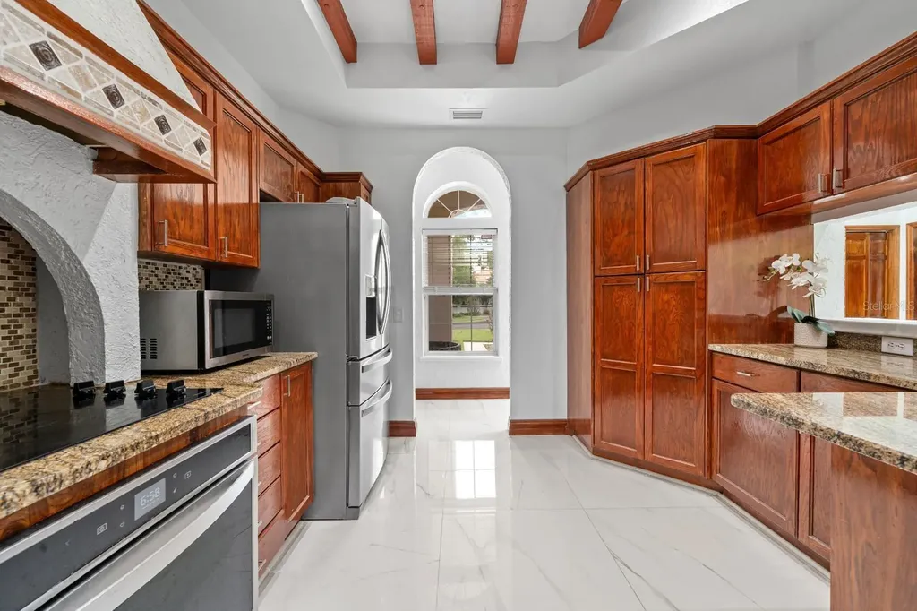 2985 La Concha Drive Clearwater FL 33762