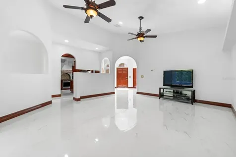 2985 La Concha Drive Clearwater FL 33762