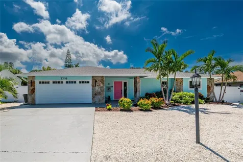 7719 25th Avenue W Bradenton FL 34209