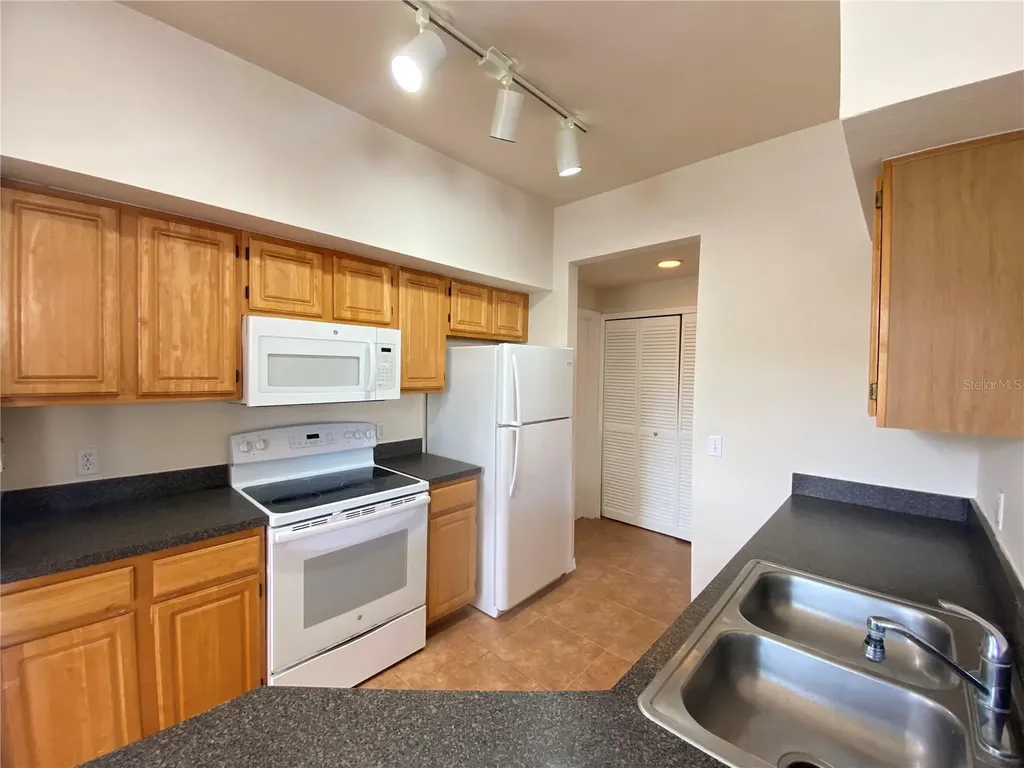 6025 Westgate Drive Orlando FL 32835