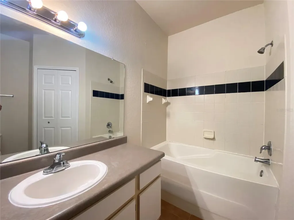 6025 Westgate Drive Orlando FL 32835