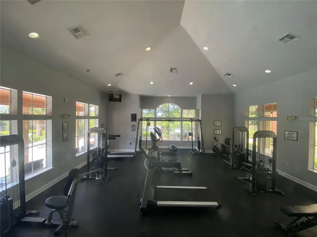 6025 Westgate Drive Orlando FL 32835