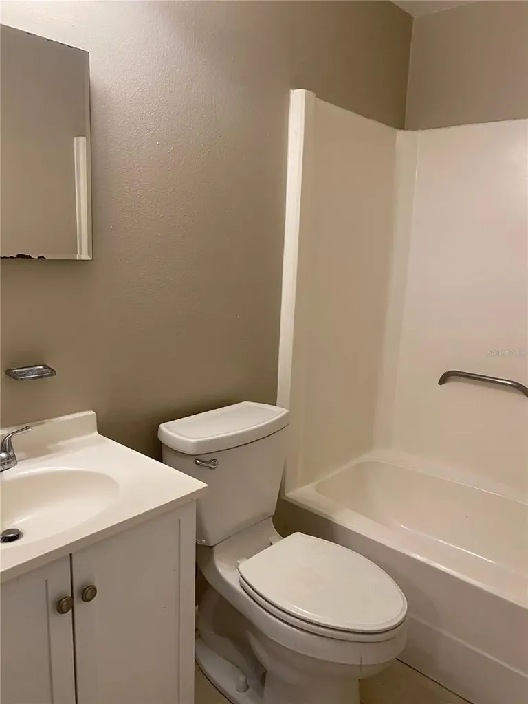 3028 Robert Avenue Auburndale FL 33823