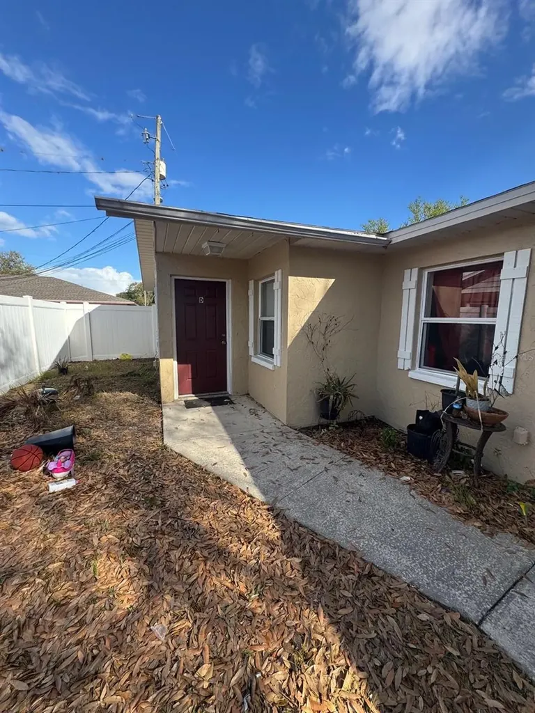 3028 Robert Avenue Auburndale FL 33823