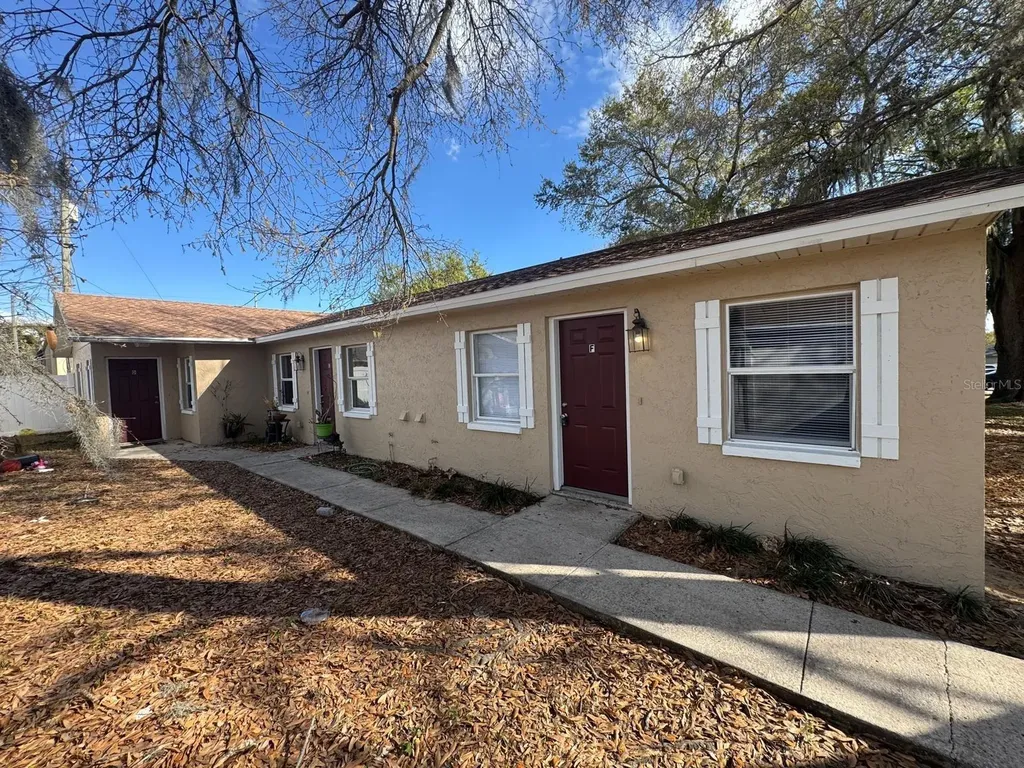 3028 Robert Avenue Auburndale FL 33823