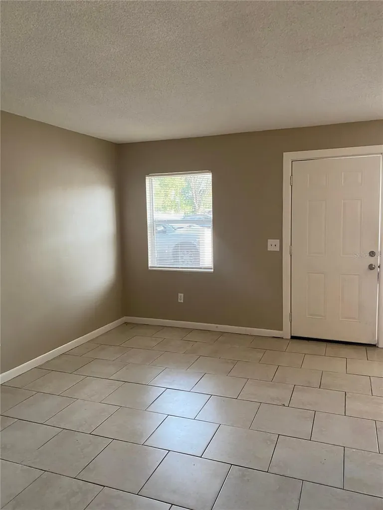 3028 Robert Avenue Auburndale FL 33823
