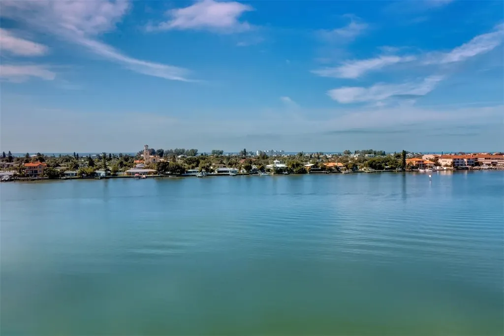 7974 Sailboat Key Boulevard S South Pasadena FL 33707