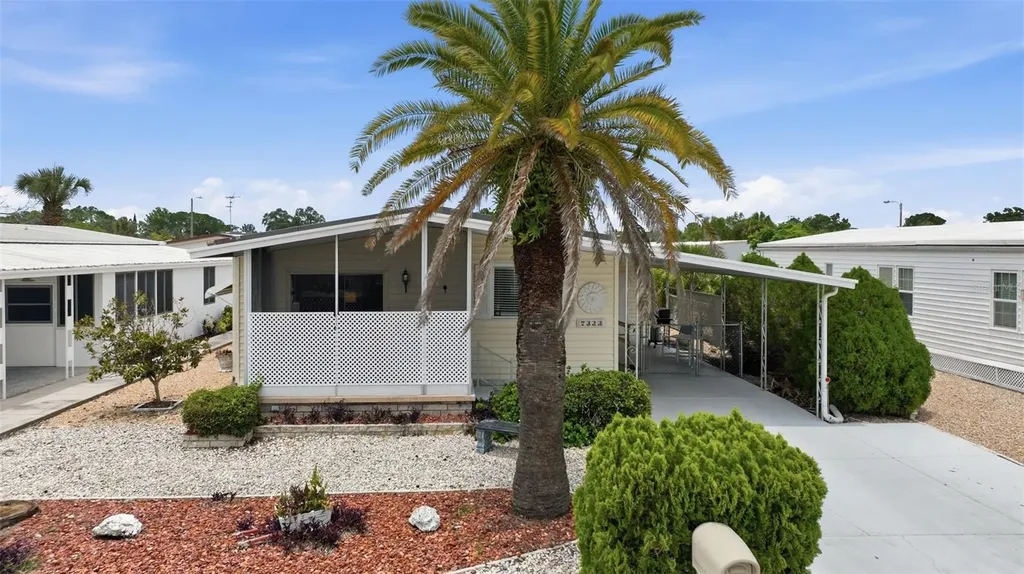 7323 Grand Pine Drive Hudson FL 34667