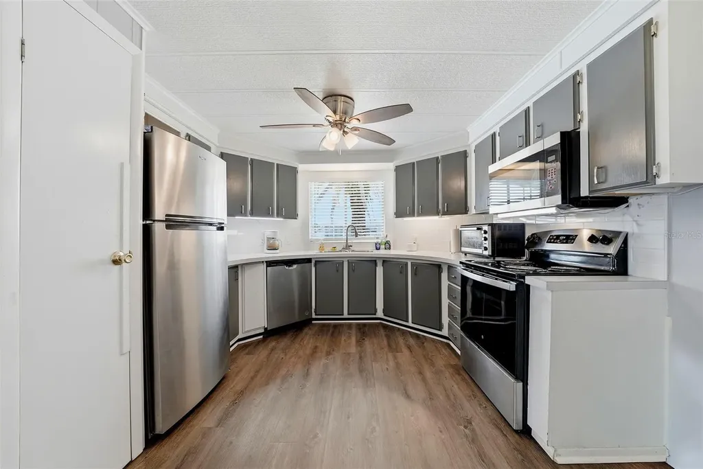 7323 Grand Pine Drive Hudson FL 34667