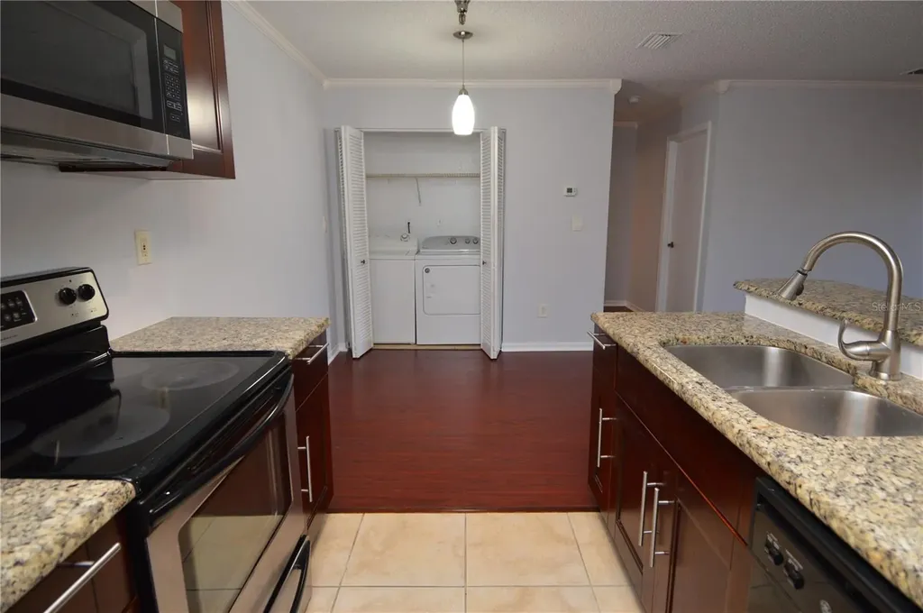 10265 Gandy Boulevard N St Petersburg FL 33702