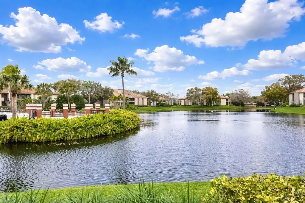 10265 Gandy Boulevard N St Petersburg FL 33702