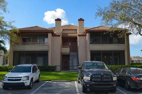10265 Gandy Boulevard N St Petersburg FL 33702
