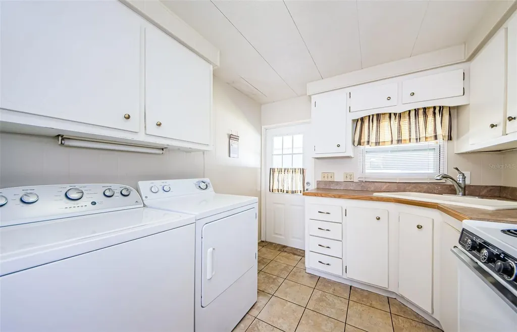 39820 Us Highway 19 N Tarpon Springs FL 34689