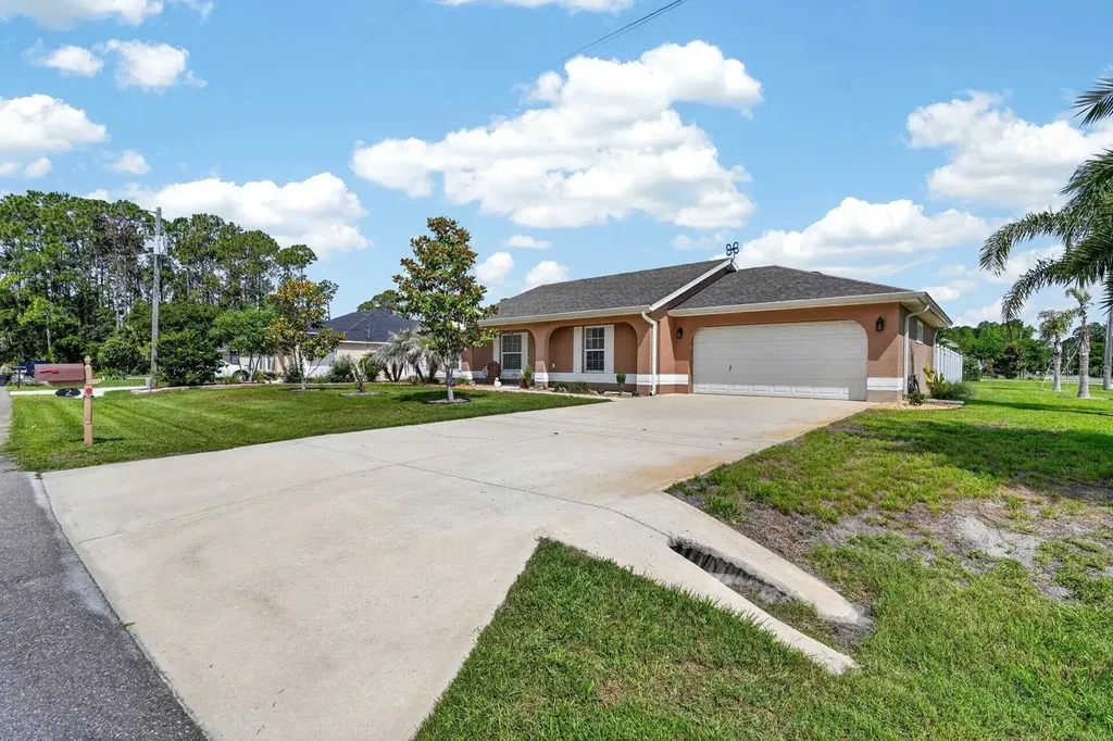 2 Seoane Court Palm Coast FL 32164