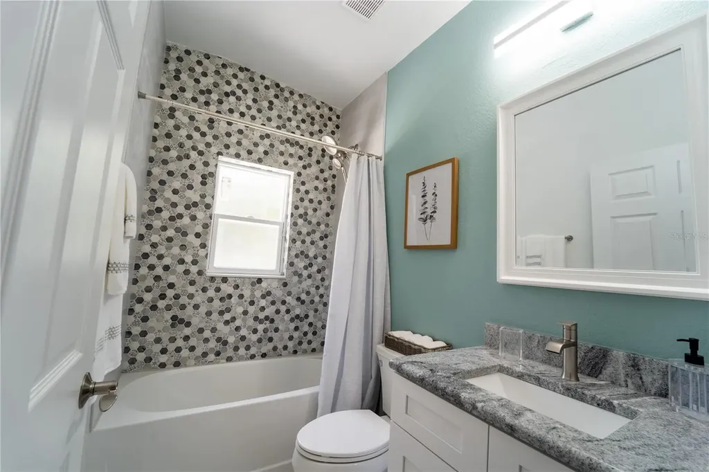 39352 County Road 54 Zephyrhills FL 33542