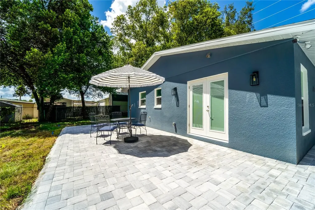 39352 County Road 54 Zephyrhills FL 33542
