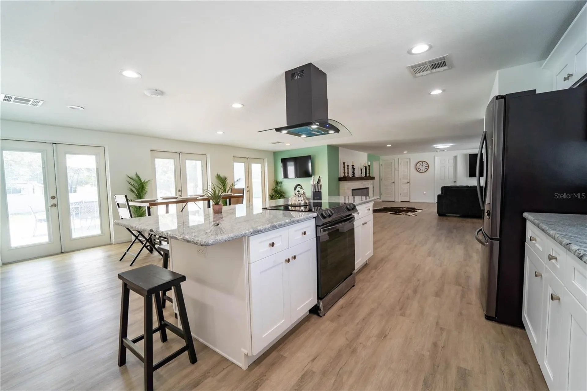 39352 County Road 54 Zephyrhills FL 33542