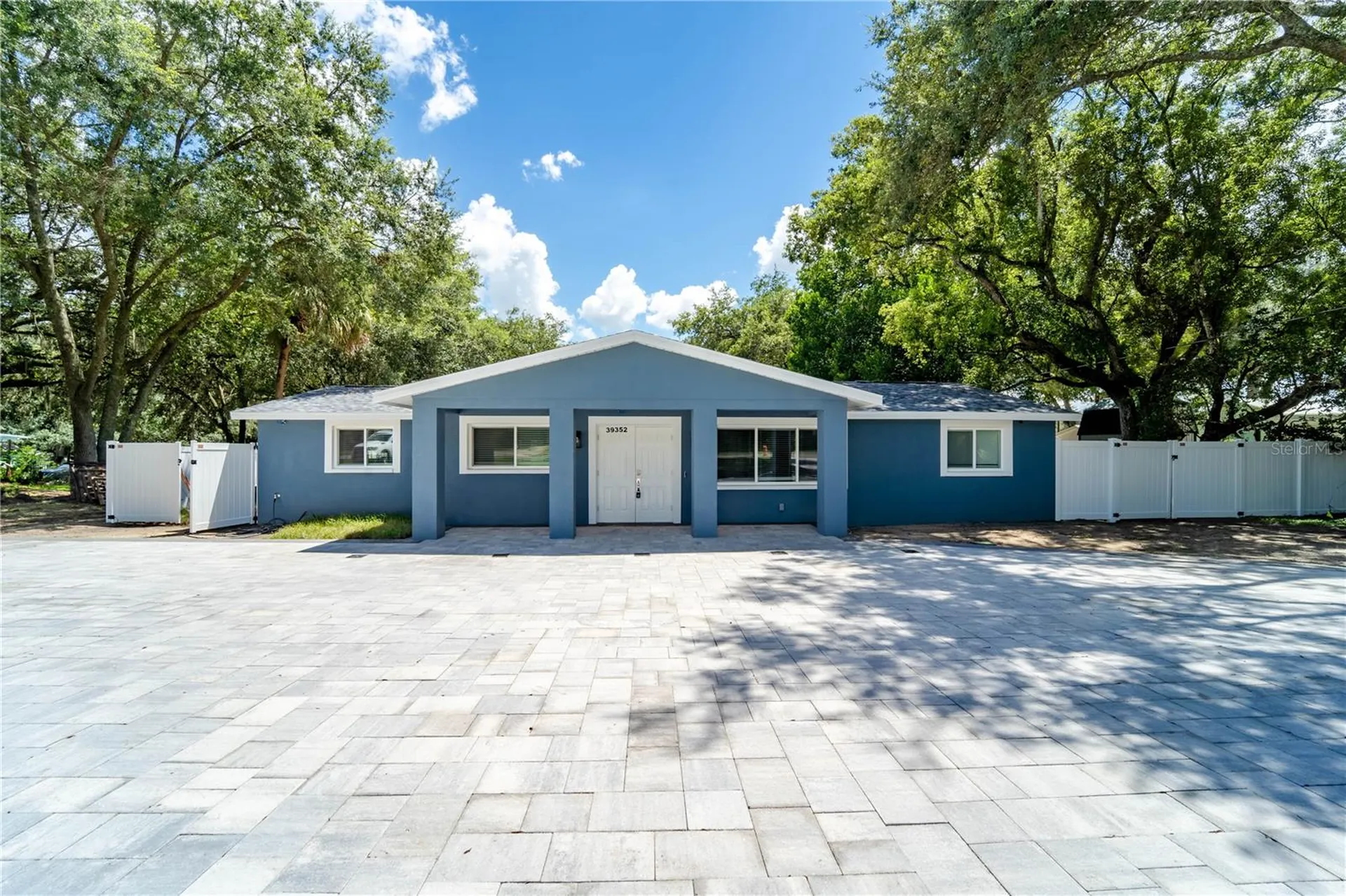 39352 County Road 54 Zephyrhills FL 33542