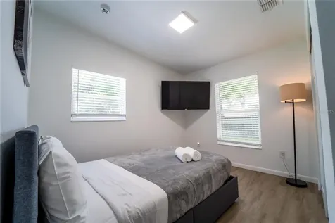 39352 County Road 54 Zephyrhills FL 33542