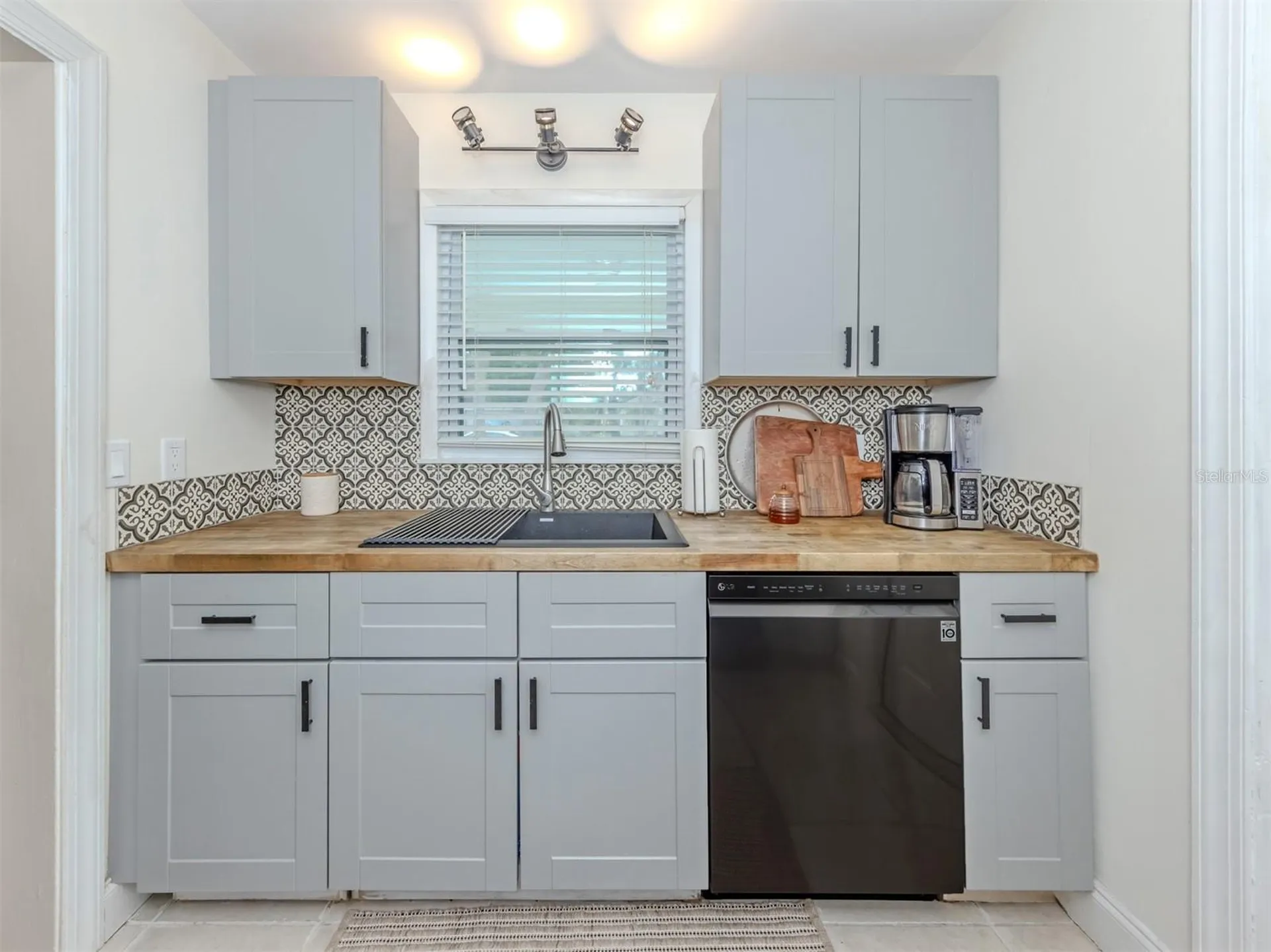 929 Cypress Avenue Venice FL 34285