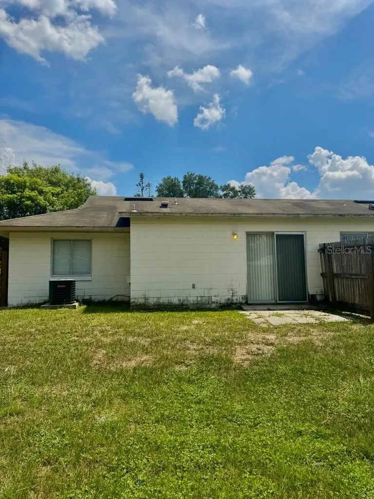 10041 Massey Street Orlando FL 32825