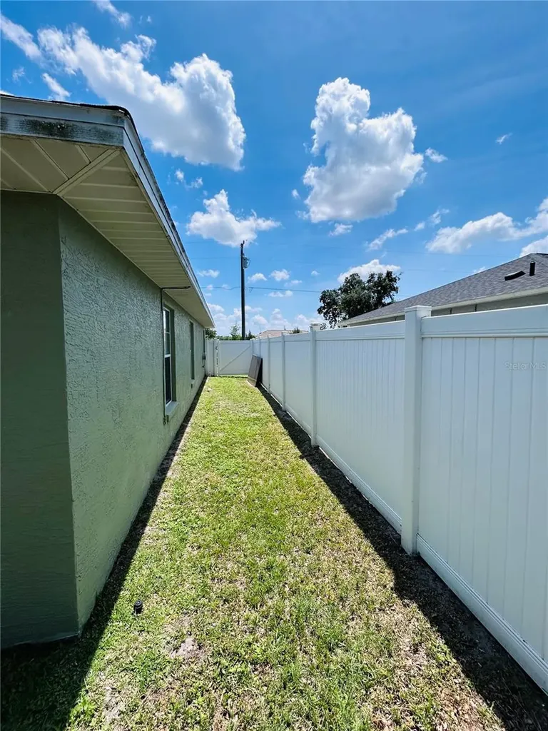 13620 SW 48th Court Ocala FL 34473