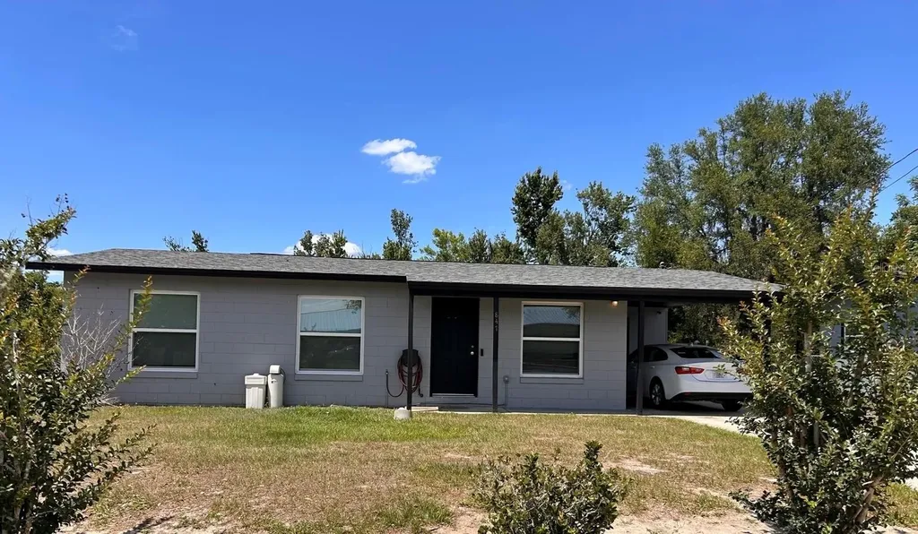 847 Parkwood Avenue Groveland FL 34736