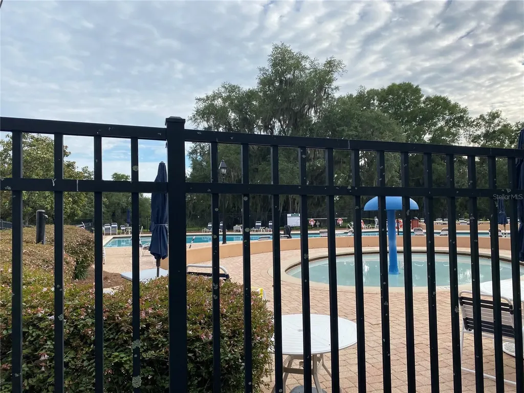 2549 Twain Drive Tallahassee FL 32311