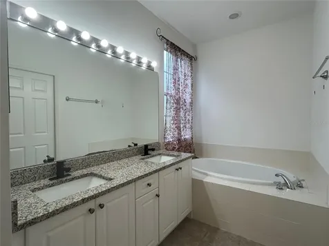 2549 Twain Drive Tallahassee FL 32311