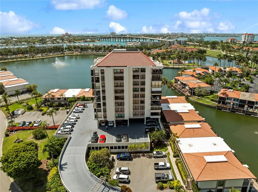 6294 Bahia Del Mar Circle St Petersburg FL 33715